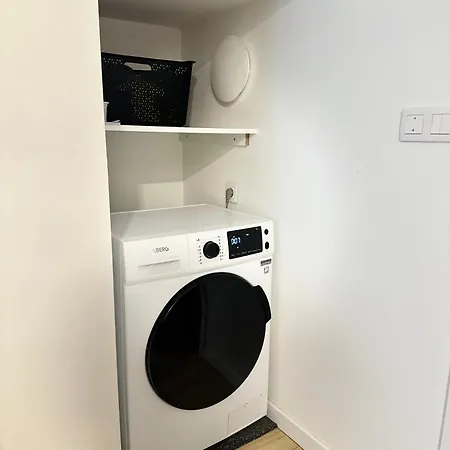 A Mousson Hyper Centre *